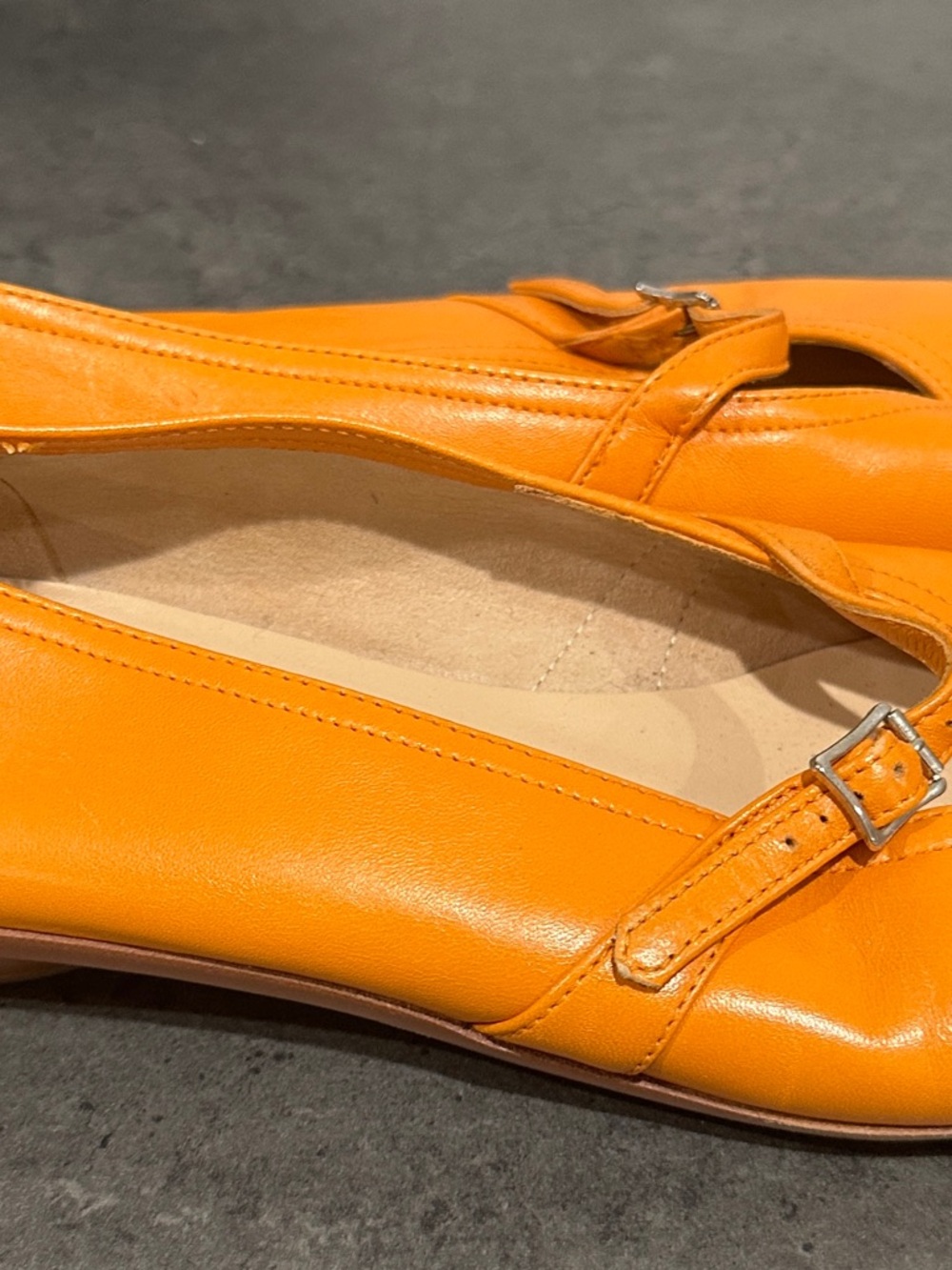 Vintage Salvatore Ferragamo Orange Leather Mary Jane Flats Size 6 - Picture 3 of 4
